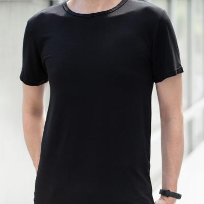 T-shirt OUTLAST® Underwear Space Technology męski M czarny dekolt okrągły